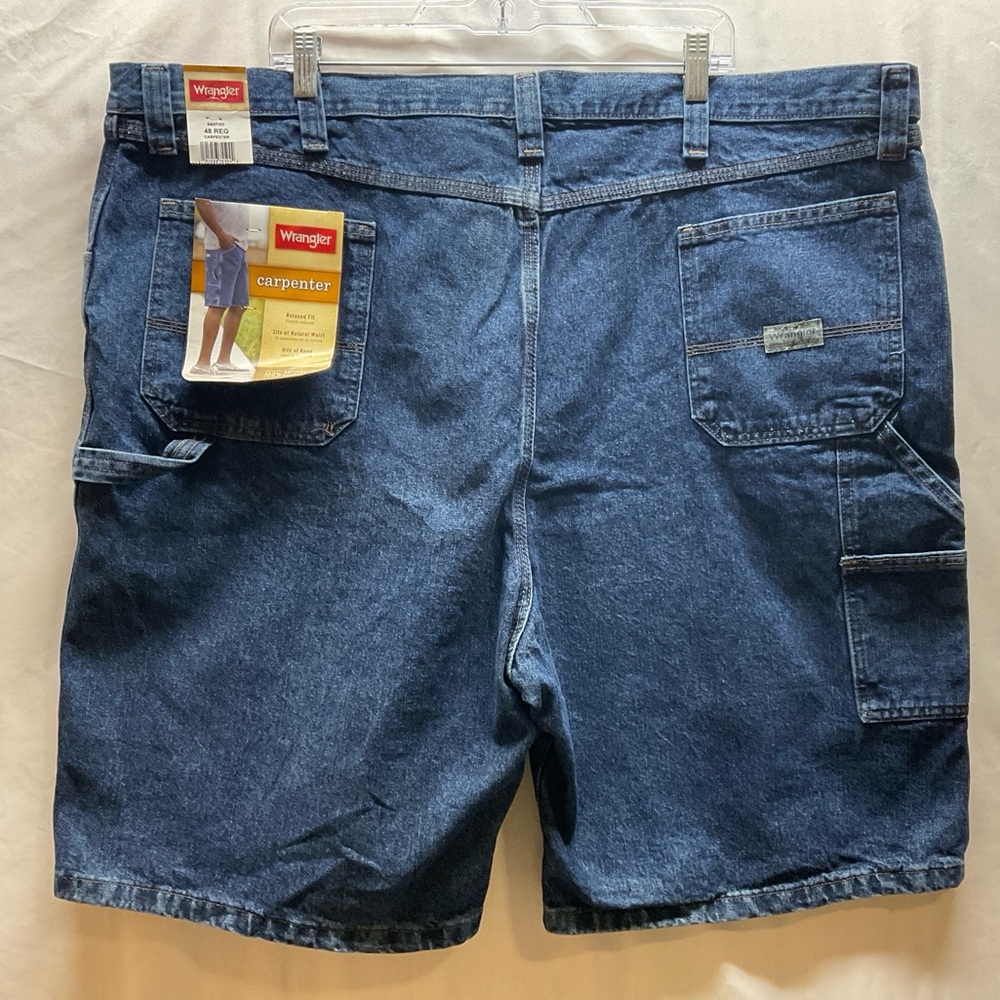 NWT Men’s Wrangler Blue Denim Carpenter Shorts Relaxed Fit Size 48 Regular - Picture 3 of 6